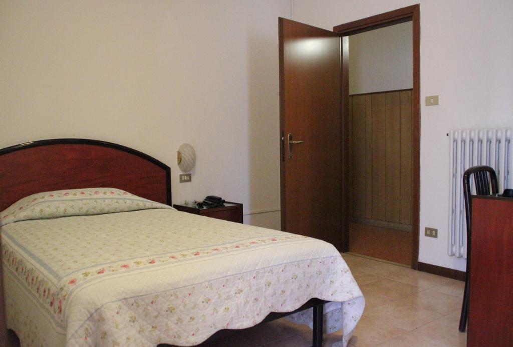 Nuovo Hotel San Martino Snc Casalecchio Di Reno Rom bilde